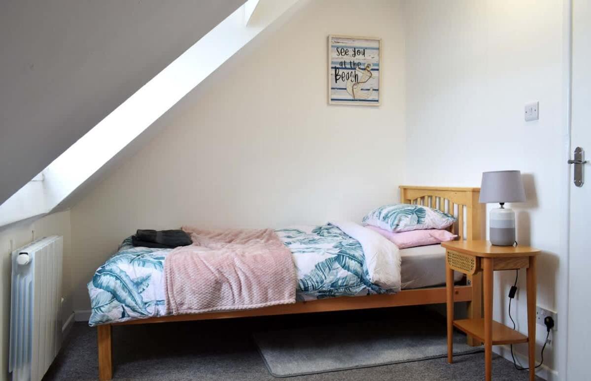 Breathtaking High Street Townhouse With Stunning Sea Views At 'The Old Fishermans Townhouse' ファルマス エクステリア 写真